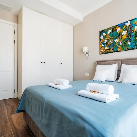 Lustica Apartments Central تيفات المظهر الخارجي الصورة