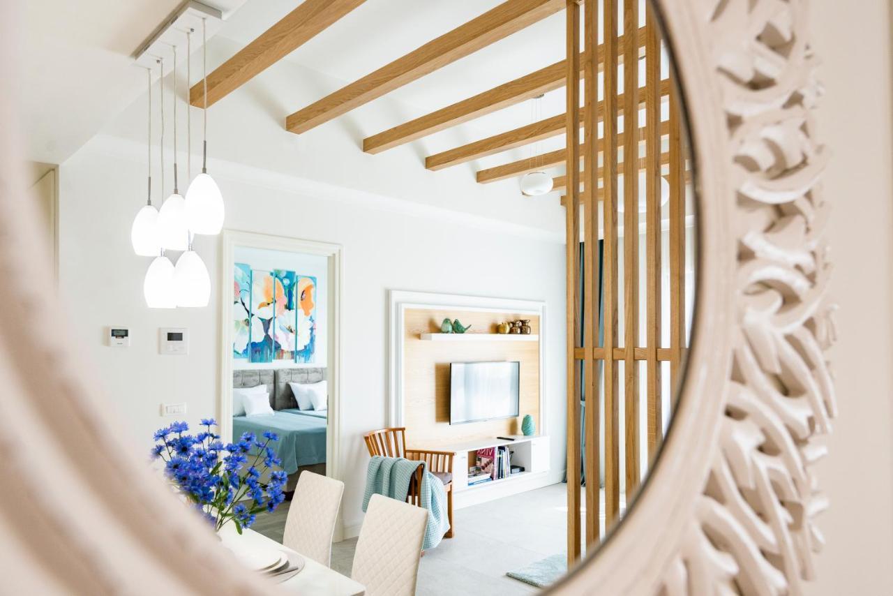 Lustica Apartments Central تيفات المظهر الخارجي الصورة