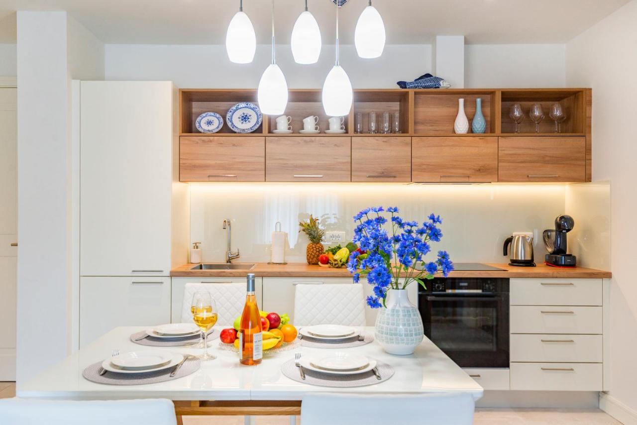 Lustica Apartments Central تيفات المظهر الخارجي الصورة