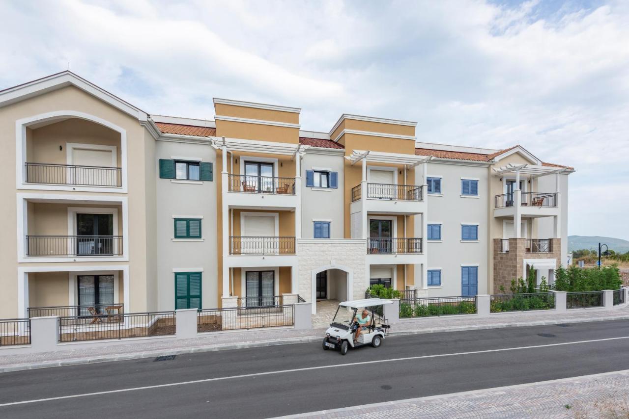 Lustica Apartments Central تيفات المظهر الخارجي الصورة