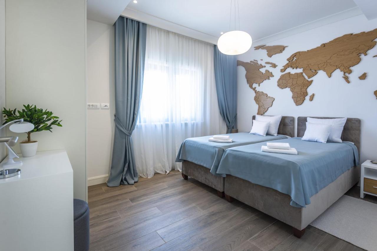 Lustica Apartments Central تيفات المظهر الخارجي الصورة