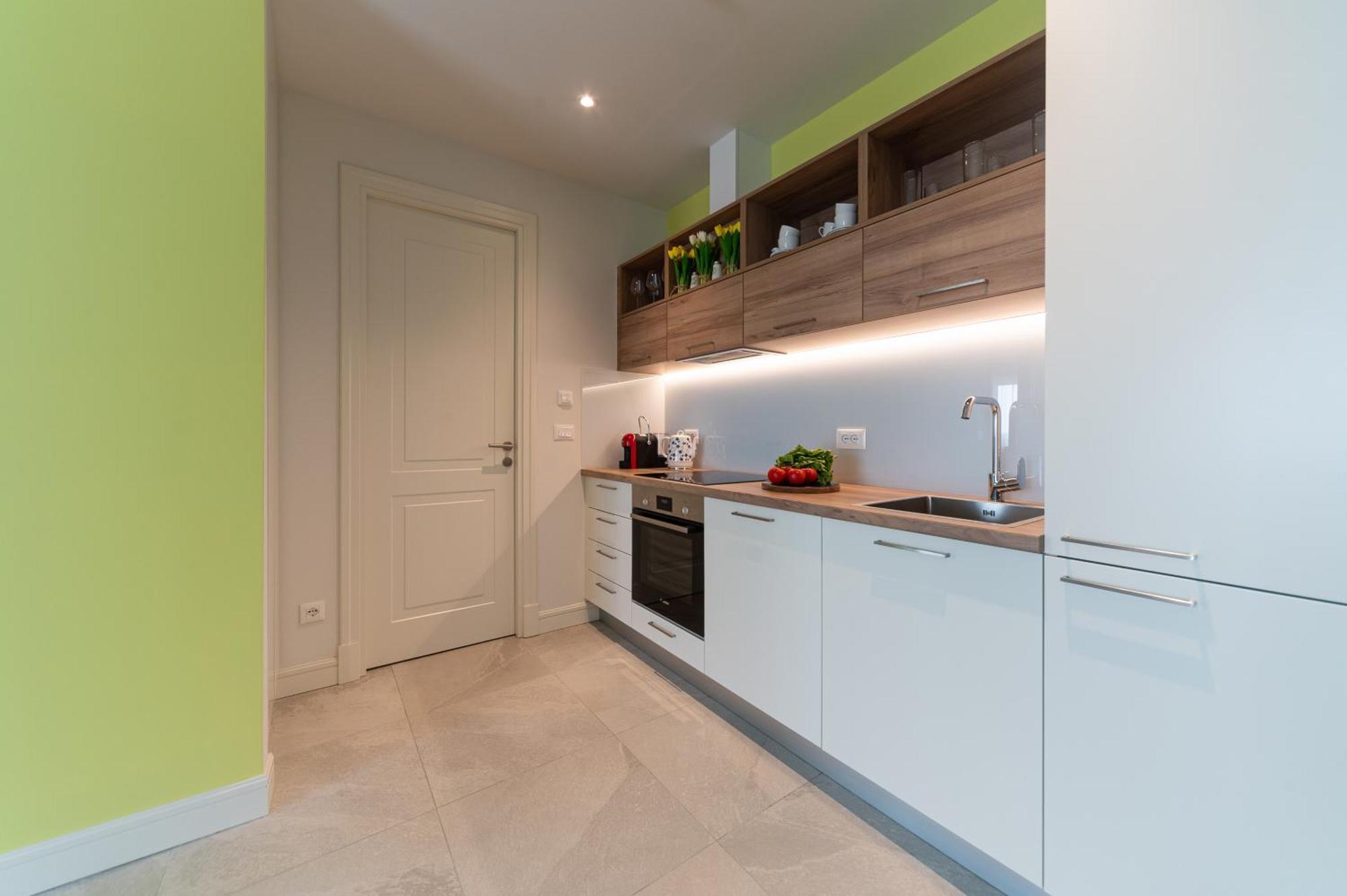 Lustica Apartments Central تيفات المظهر الخارجي الصورة