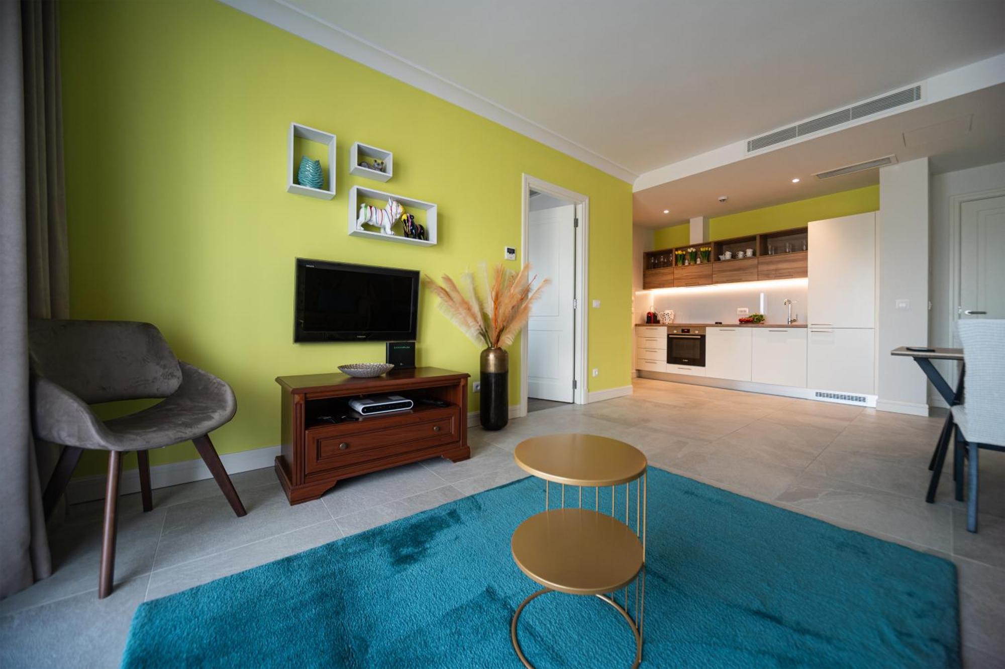 Lustica Apartments Central تيفات المظهر الخارجي الصورة