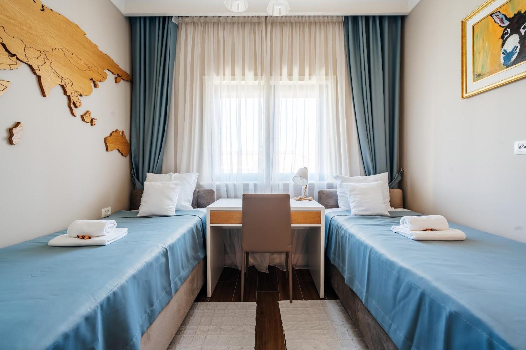 Lustica Apartments Central تيفات المظهر الخارجي الصورة