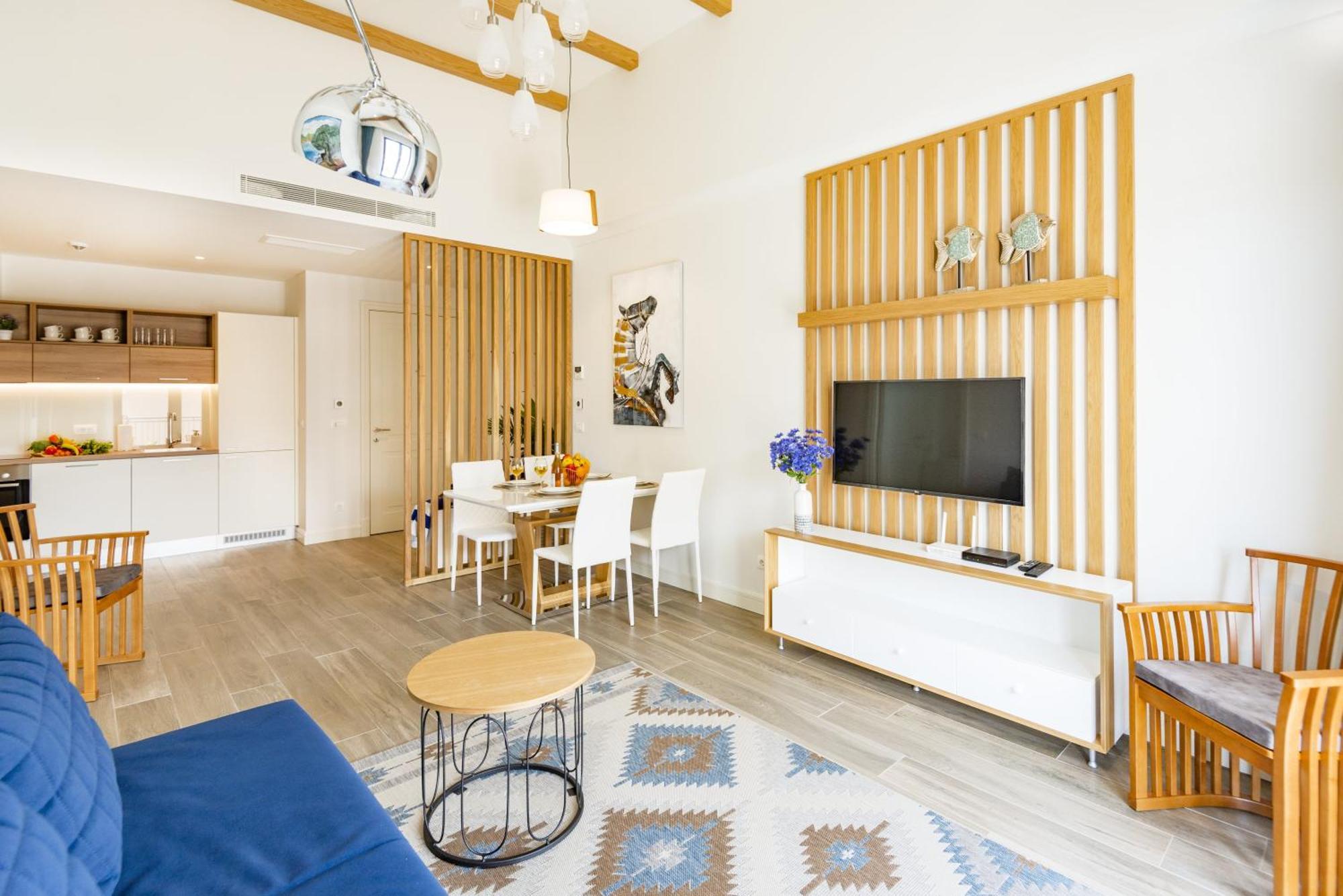 Lustica Apartments Central تيفات الغرفة الصورة